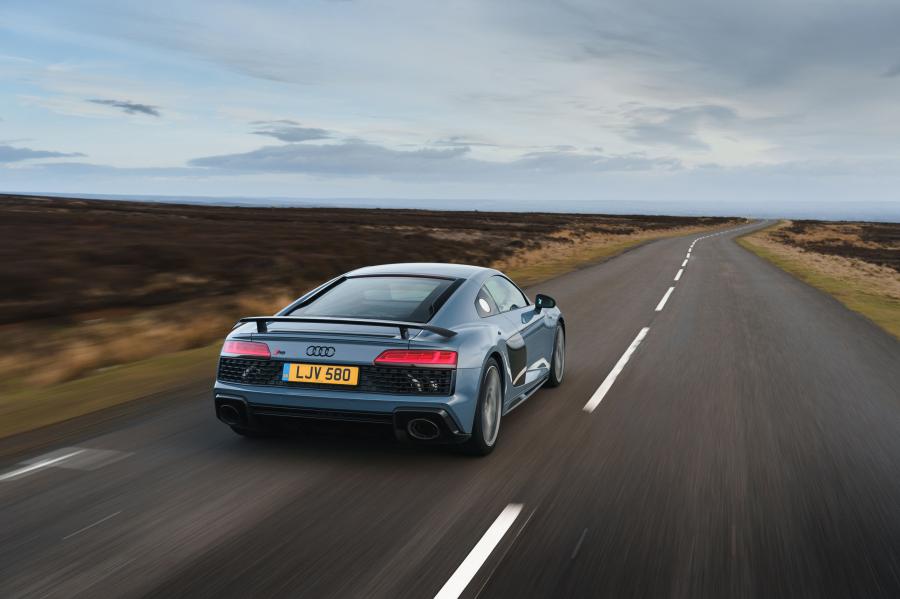  Audi R8 V10 Performance 2019 года  (UK) (фото 67 из 136)
